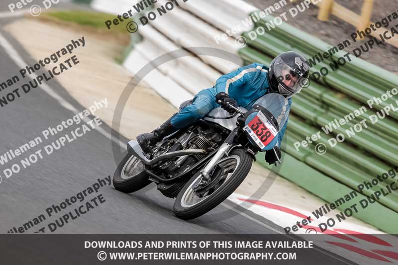 Vintage motorcycle club;eventdigitalimages;mallory park;mallory park trackday photographs;no limits trackdays;peter wileman photography;trackday digital images;trackday photos;vmcc festival 1000 bikes photographs